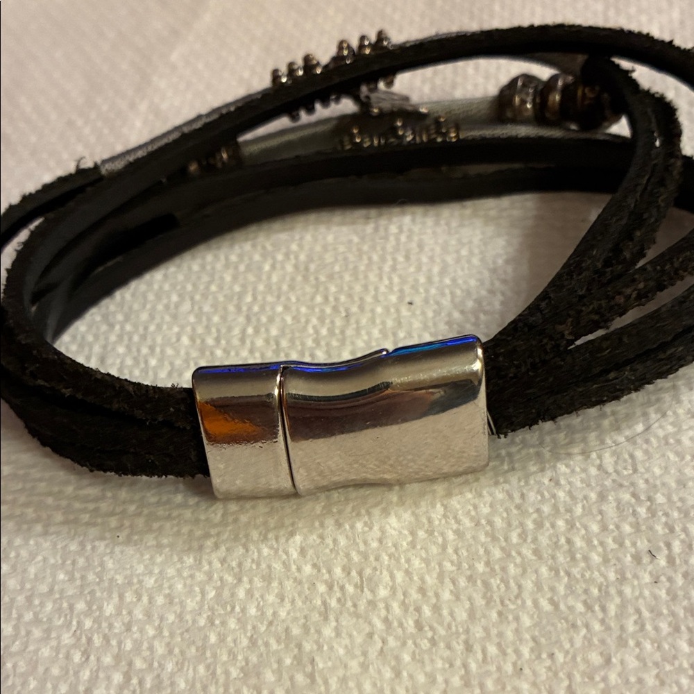 Silver and Black Butterfly Charm Bracelet Magnetic Clasp - Picture 5 of 9
